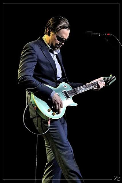 60405  Joe Bonamassa 10-06-2014 (Zz) (p).jpg